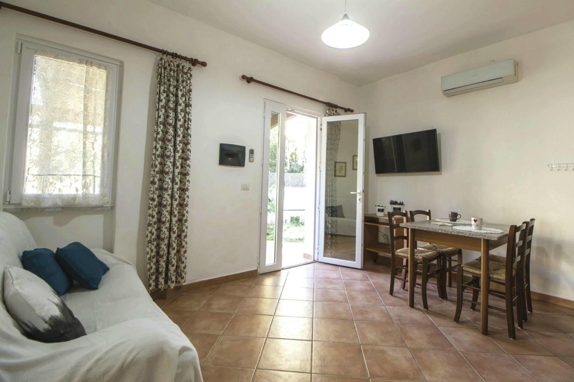 Casa Vacanze Cau - Viale Europa Alghero Exterior foto